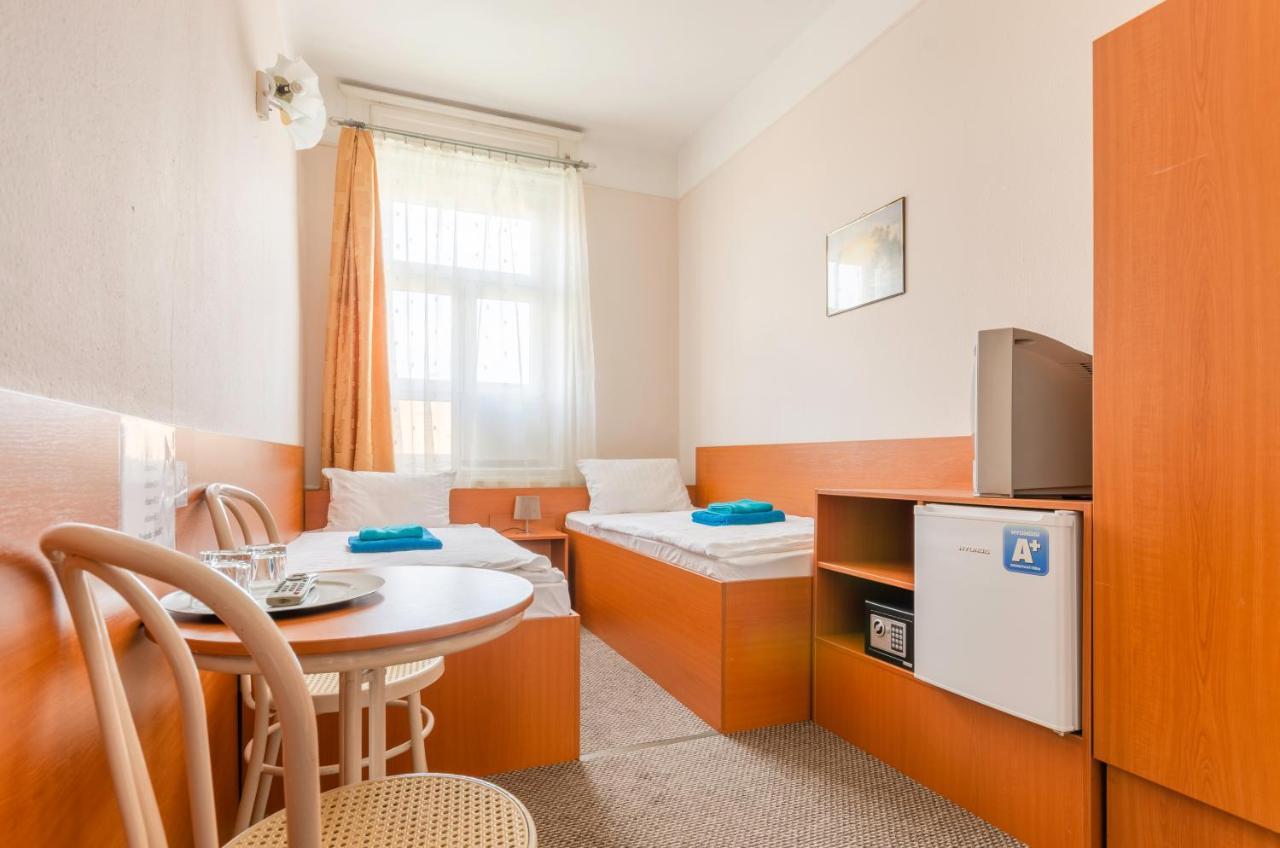 Eitans Guesthouse بودابست المظهر الخارجي الصورة