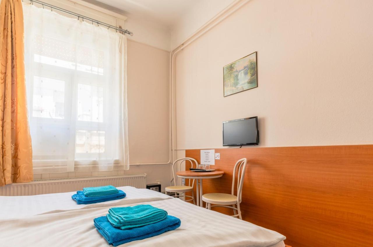 Eitans Guesthouse بودابست المظهر الخارجي الصورة