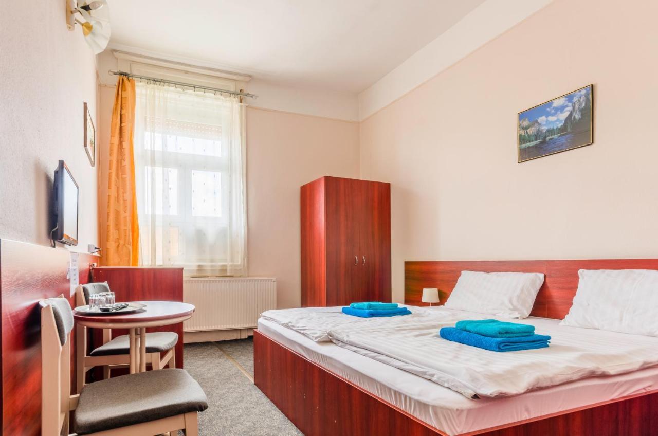 Eitans Guesthouse بودابست المظهر الخارجي الصورة