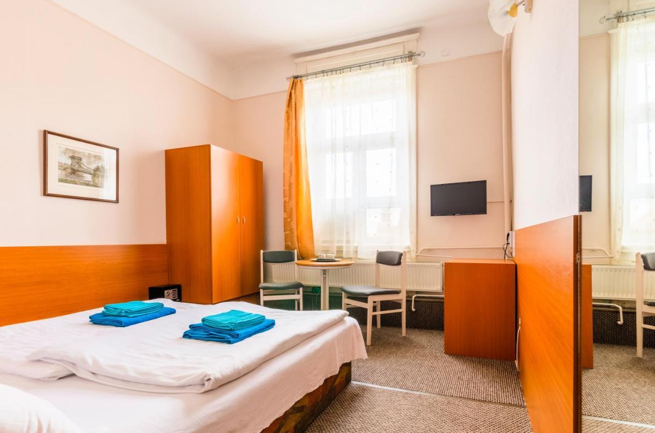Eitans Guesthouse بودابست المظهر الخارجي الصورة